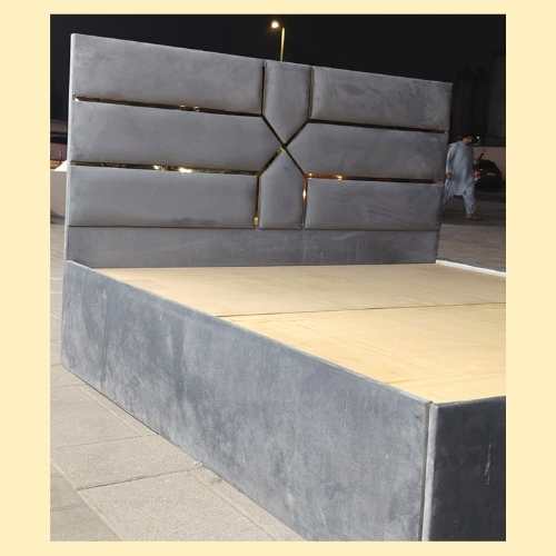 Grey Modern Upholstered Used Bed in Abu Dhabi