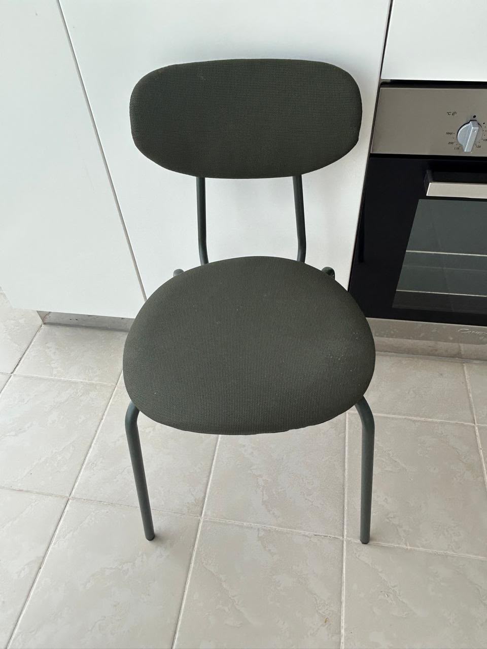 Used 4 Seater Dining Table with Chairs Abu Dhabi