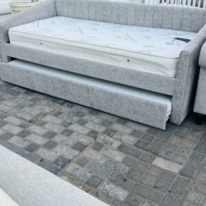 Used Daybed with Trundle for Sale in Abu Dhabi | Modern Pull-Out Bed