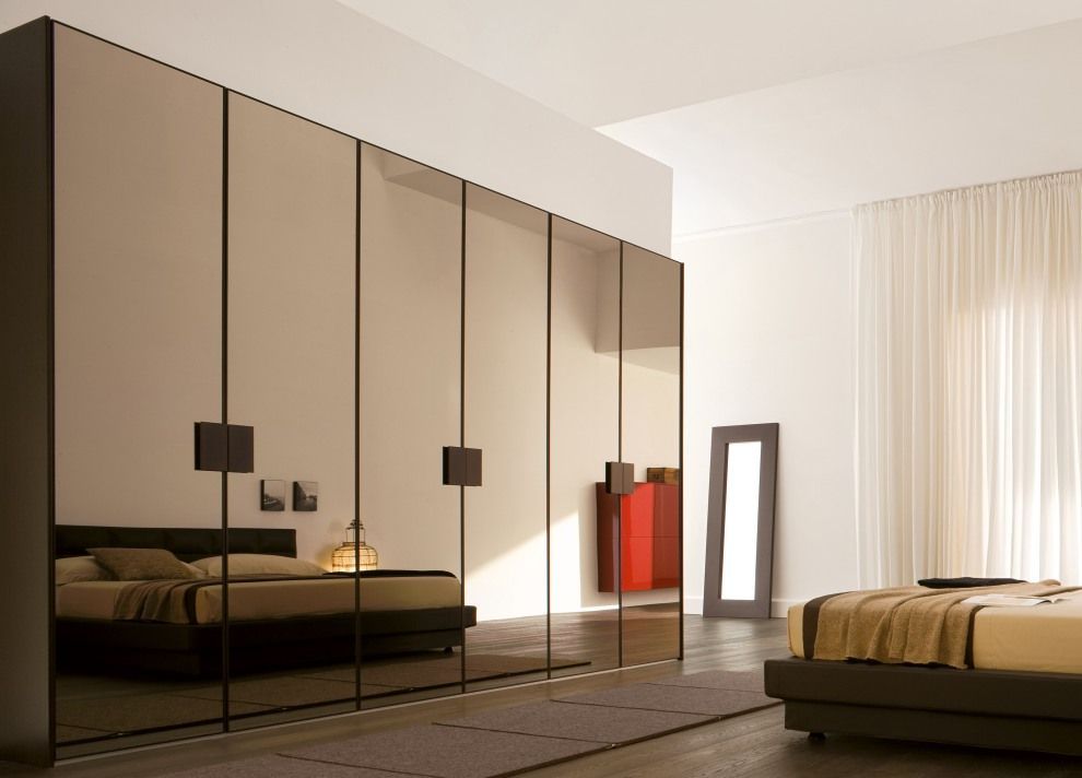 The Ultimate Space-Saving Solution Why a 6 Door Mirrored Wardrobe is Essential for Abu Dhabi Homes